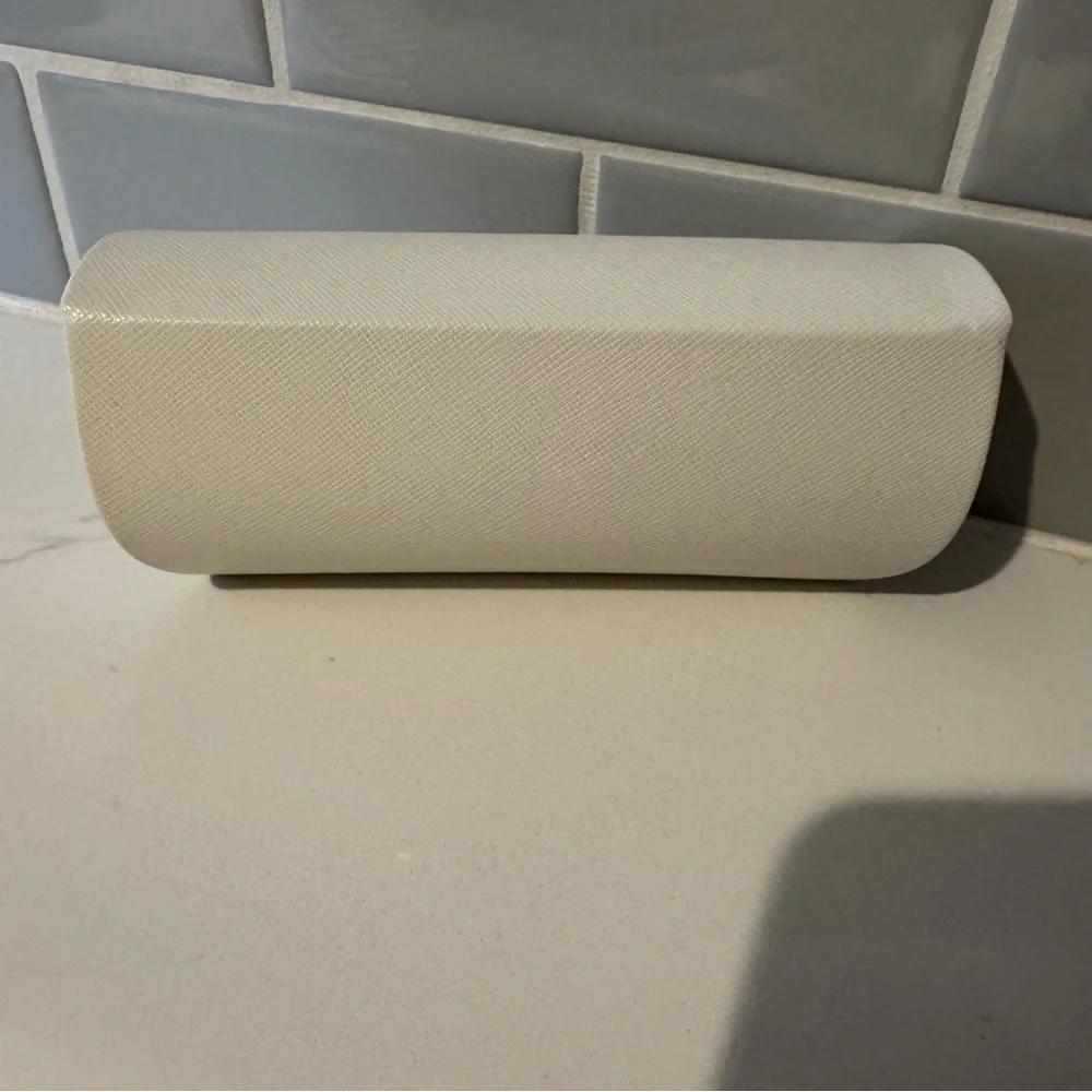 NEW Michael Kors White Saffiano Leather Sunglasses Case - Hard Shell